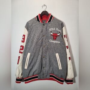 👕🌶 Y2K G-III NBA Chicago Bulls "NBA Finals Champions" Varsity Jacket